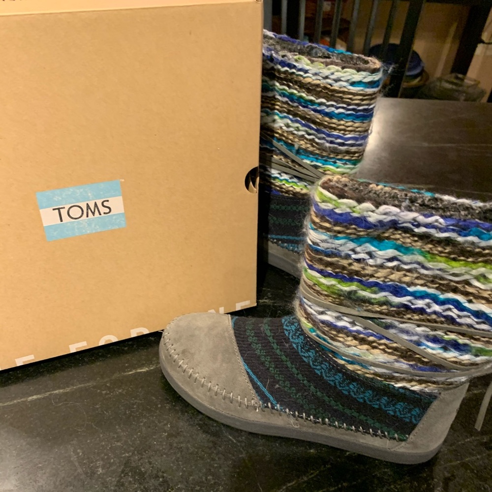 TOMS Nepal Boot 6.5 Forged Iron Grey Suede Txt Mix